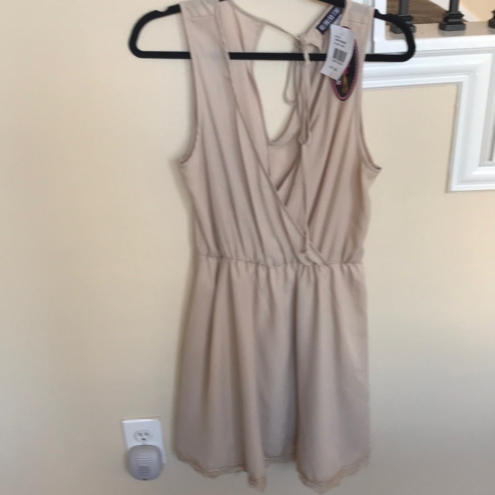 👗 Dress size XL.